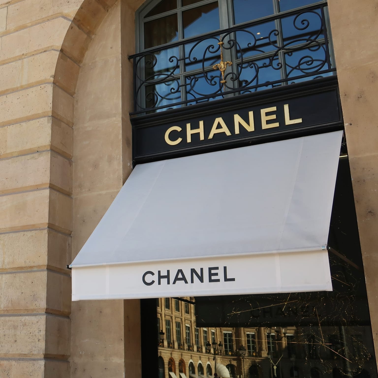 Chanel boutique